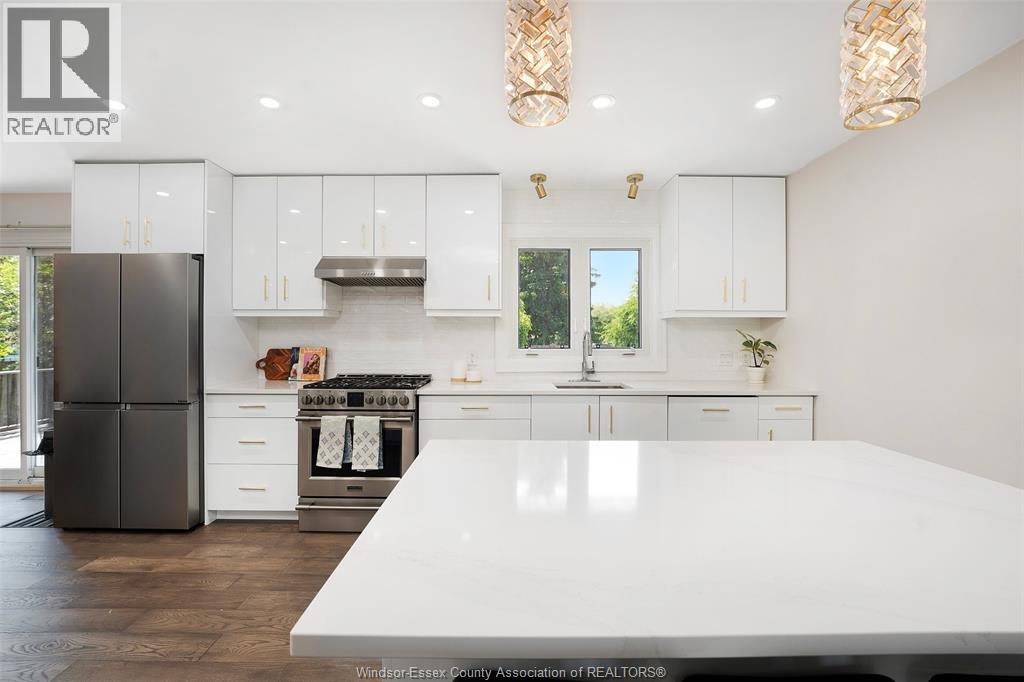 255 FORT STREET - 10
