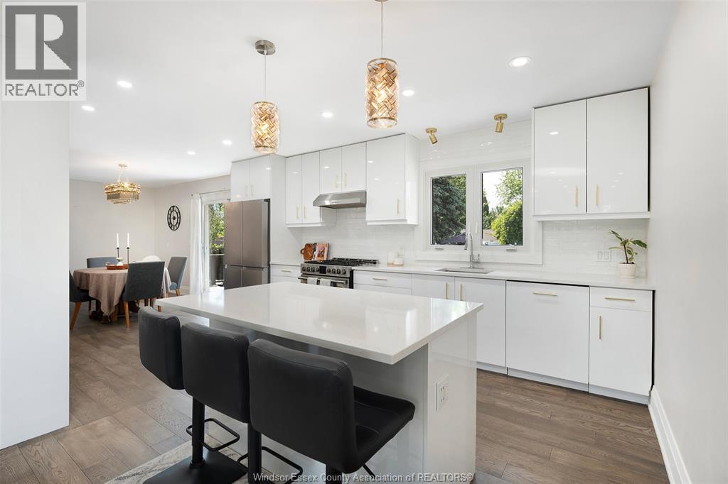 255 FORT STREET - 9