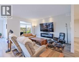 Den - 2241 Rojem Road, Kelowna, BC V1V2G3 Photo 6