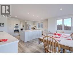Laundry room - 2241 Rojem Road, Kelowna, BC V1V2G3 Photo 11