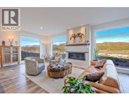 Bedroom - 2241 Rojem Road, Kelowna, BC V1V2G3 Photo 15
