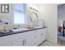 2241 Rojem Road, Kelowna, BC V1V2G3 Photo 43
