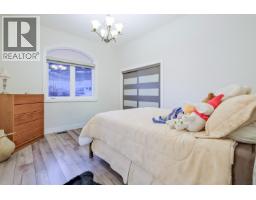 Primary Bedroom - 2241 Rojem Road, Kelowna, BC V1V2G3 Photo 19