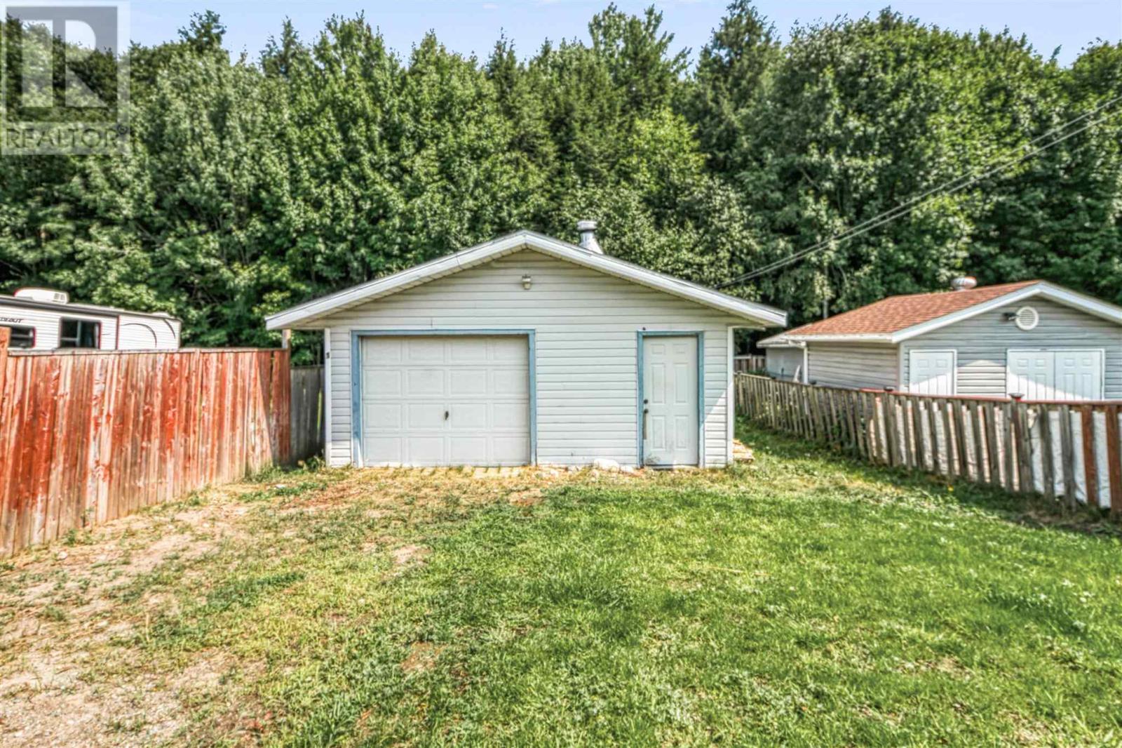 22A Ottawa AVE - 36