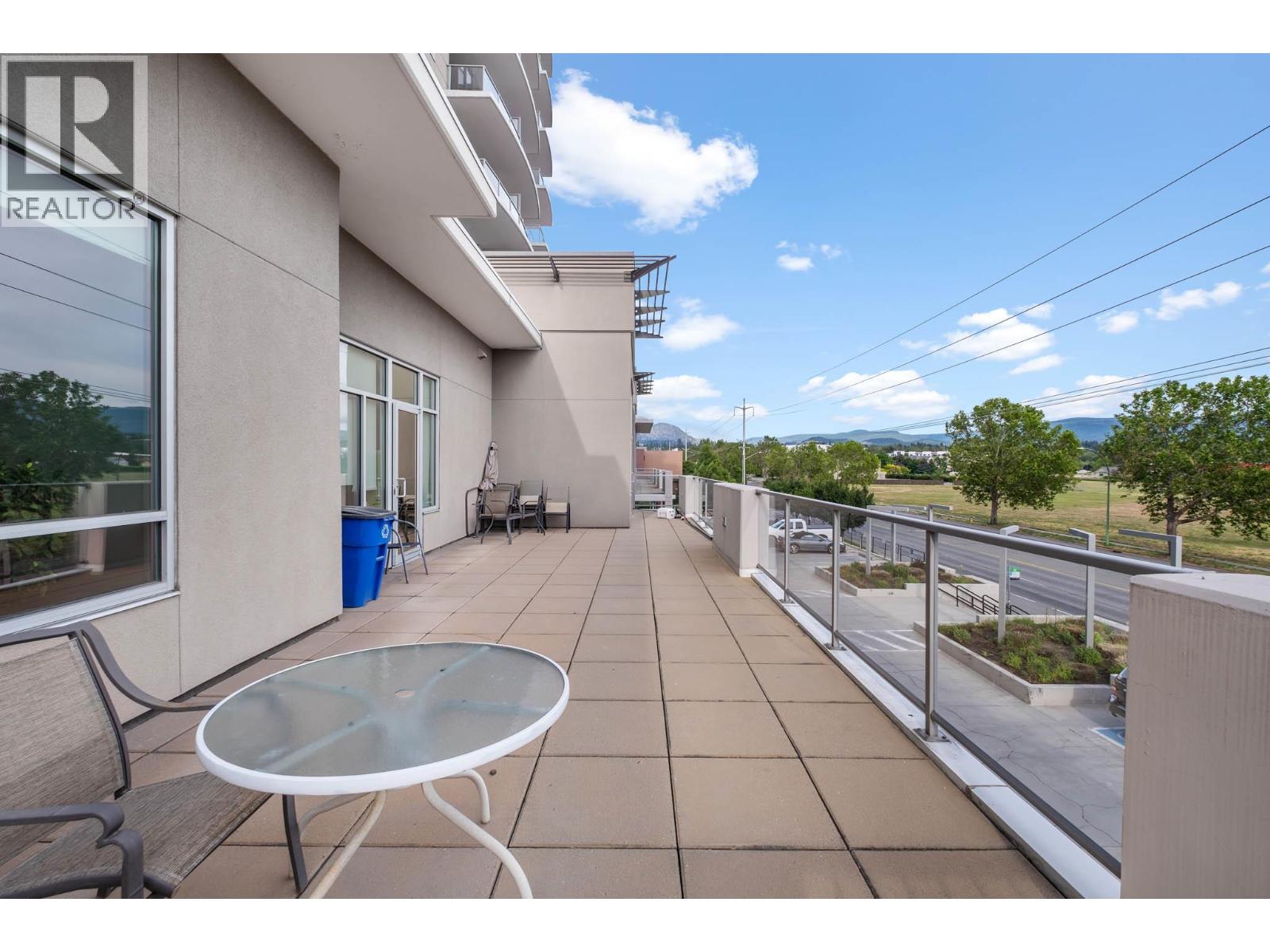 201 2040 Springfield Road, Kelowna