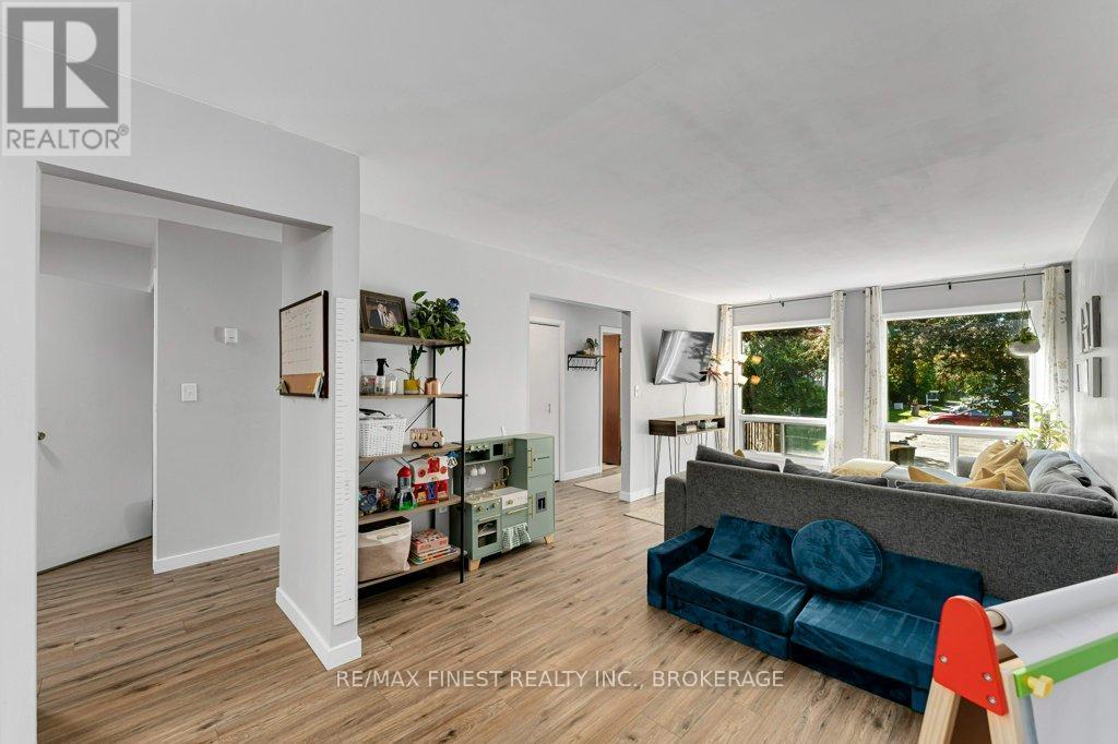 #14 30 ADDINGTON STREET - Image 11