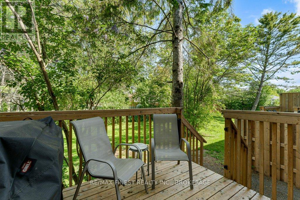 #14 30 ADDINGTON STREET - 32