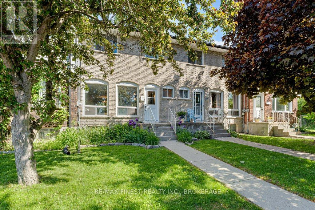 #14 30 ADDINGTON STREET - Image 4