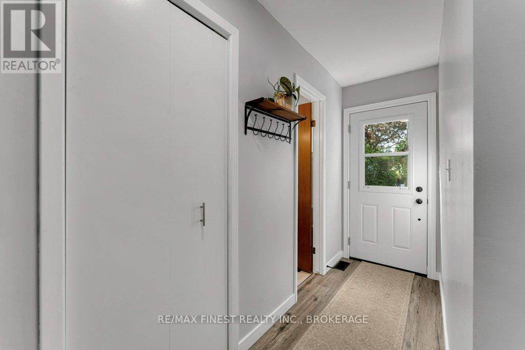 #14 30 ADDINGTON STREET - Image 5