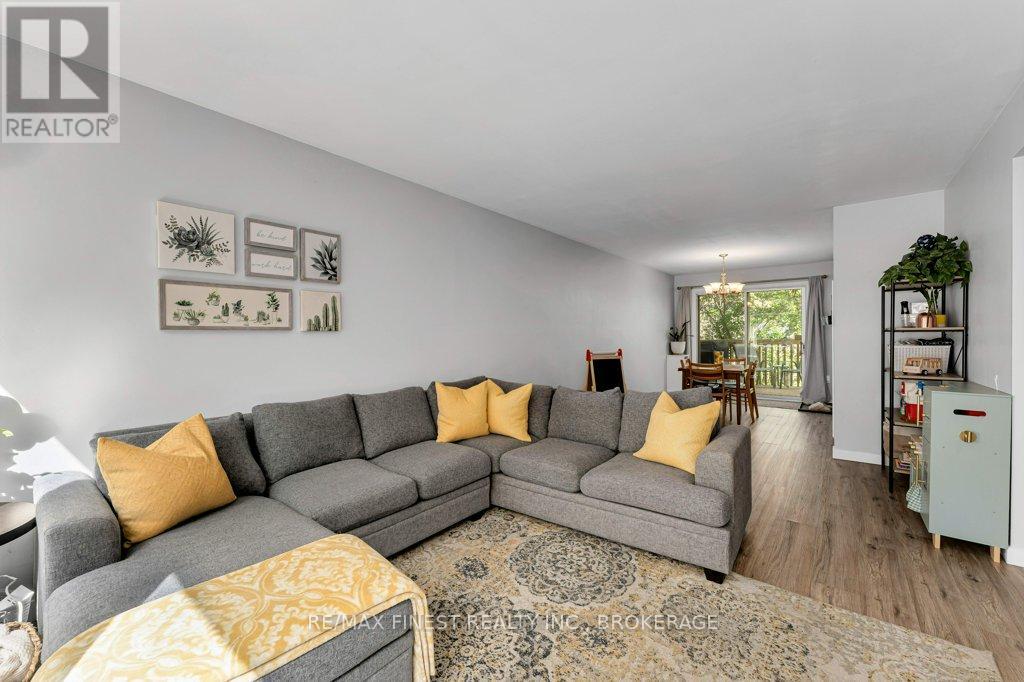#14 30 ADDINGTON STREET - 9