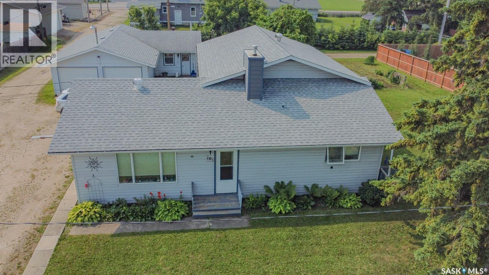 101 Cairns AVENUE W, Melfort — photo 3