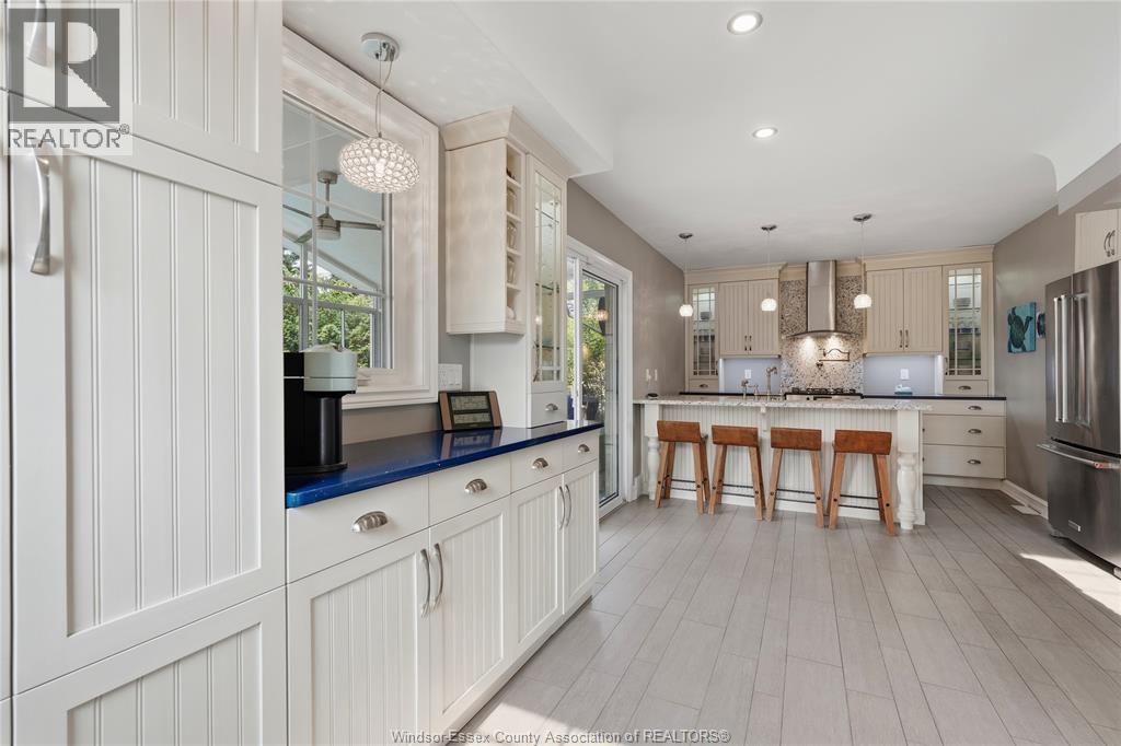 260 LAURIER - 11