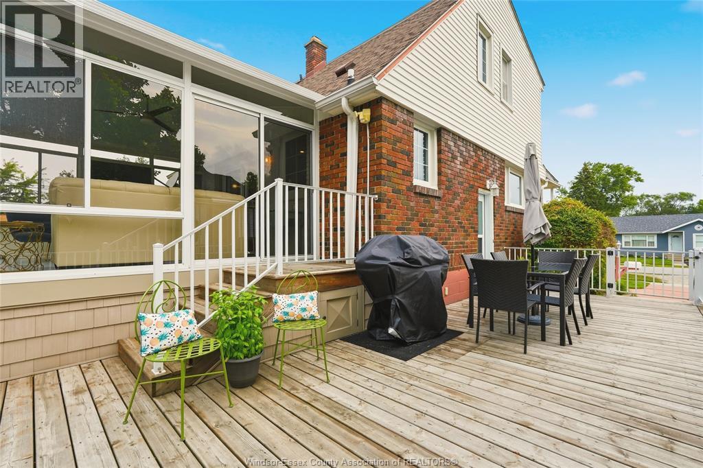 260 LAURIER - 32
