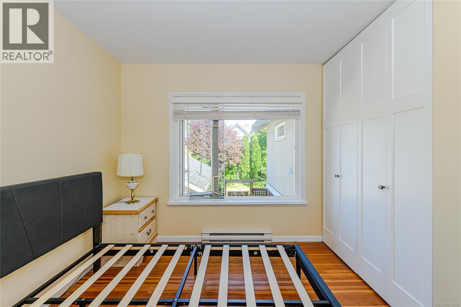 129 Moss St - 22
