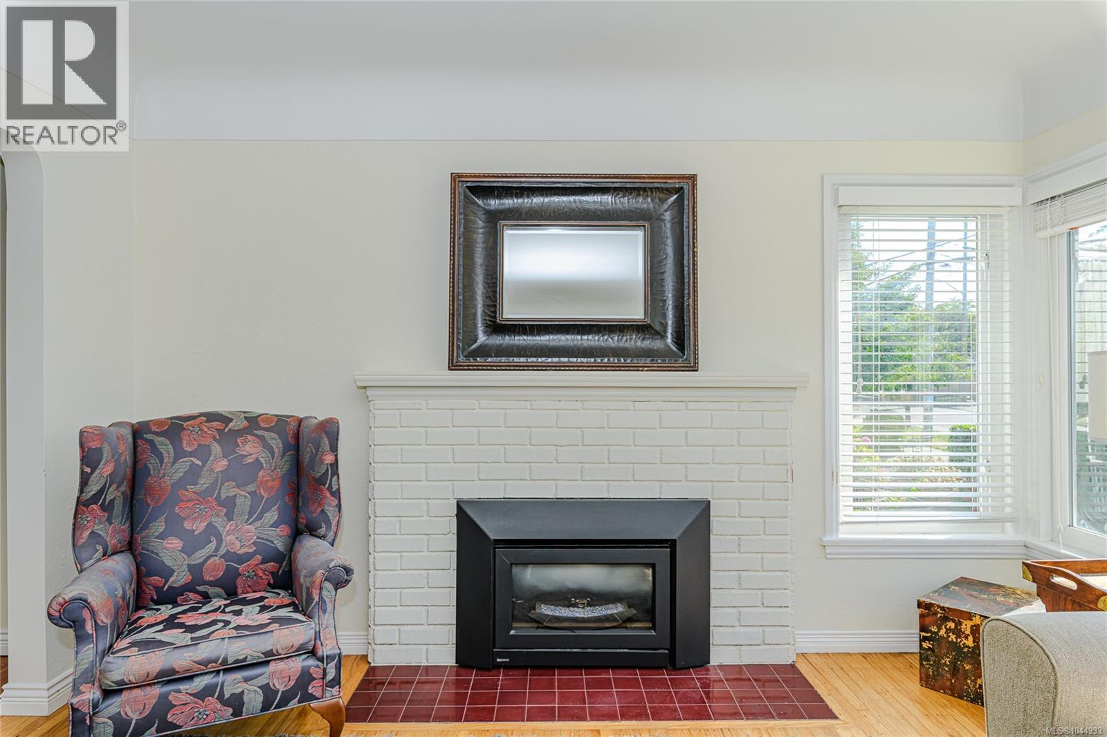 129 Moss St - Image 6