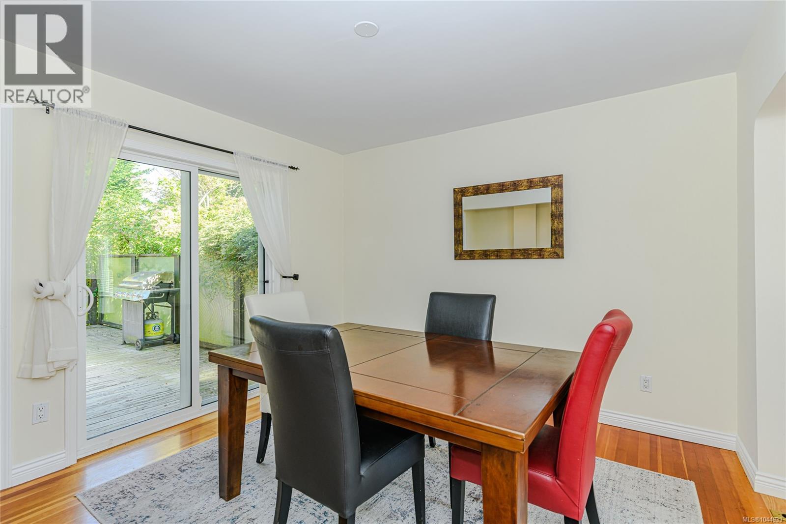 129 Moss St - 7