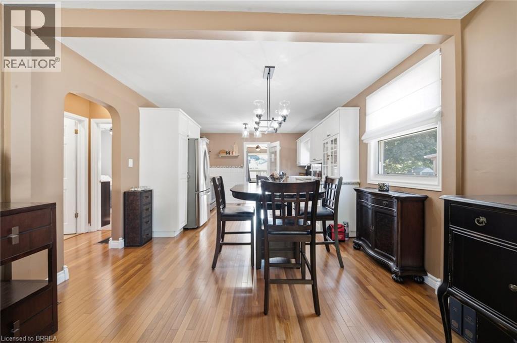 37 HILL Avenue - Image 13