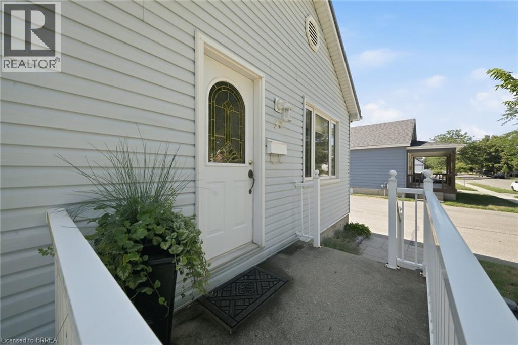 37 HILL Avenue - Image 9