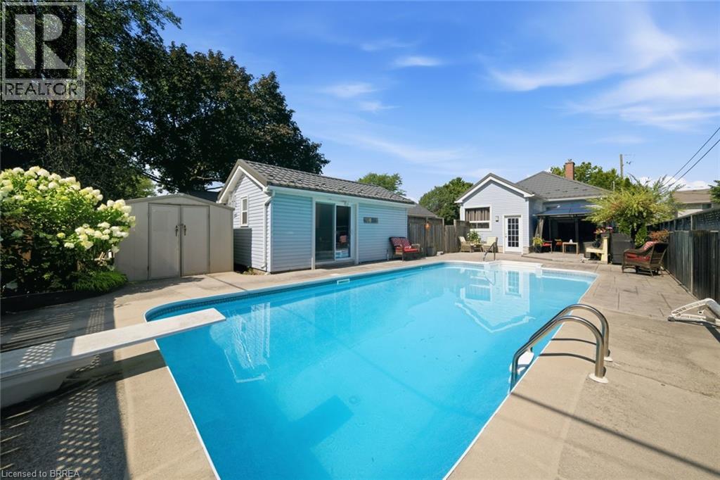 37 HILL Avenue - Image 3