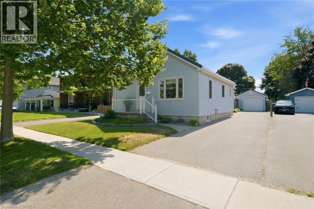 37 HILL Avenue - 1