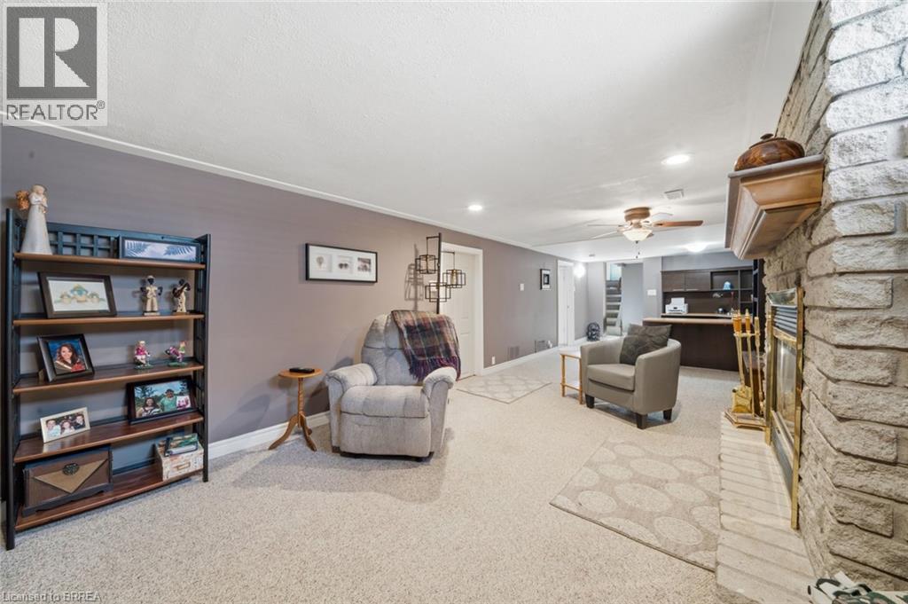 37 HILL Avenue - Image 30