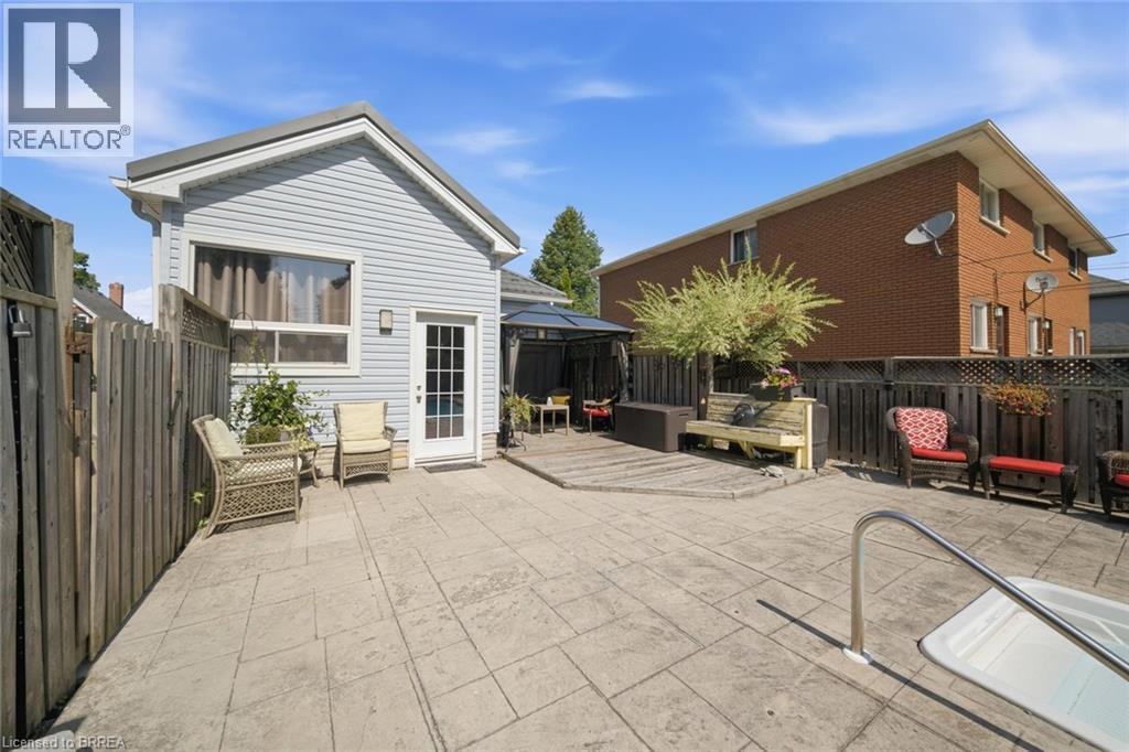 37 HILL Avenue - Image 38