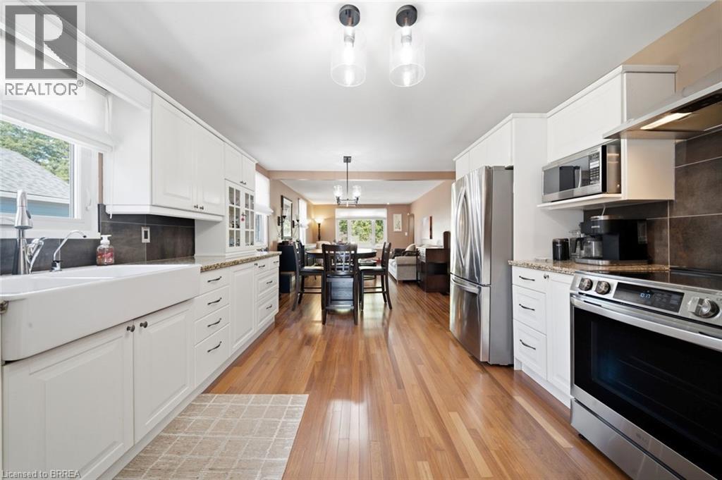37 HILL Avenue - Image 5