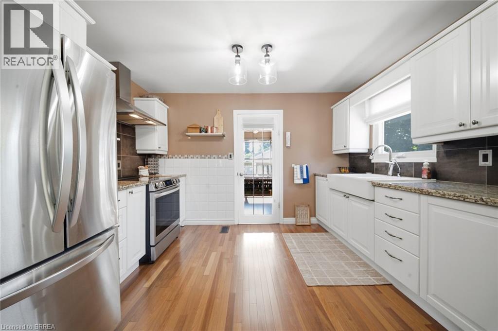 37 HILL Avenue - Image 15