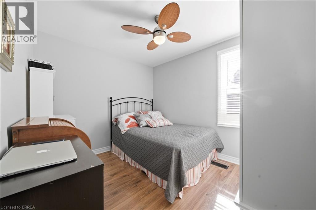 37 HILL Avenue - Image 22