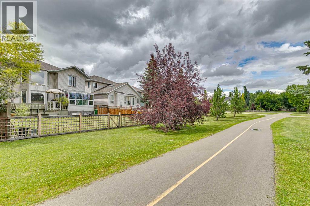 23 Sierra Nevada Close SW - 35