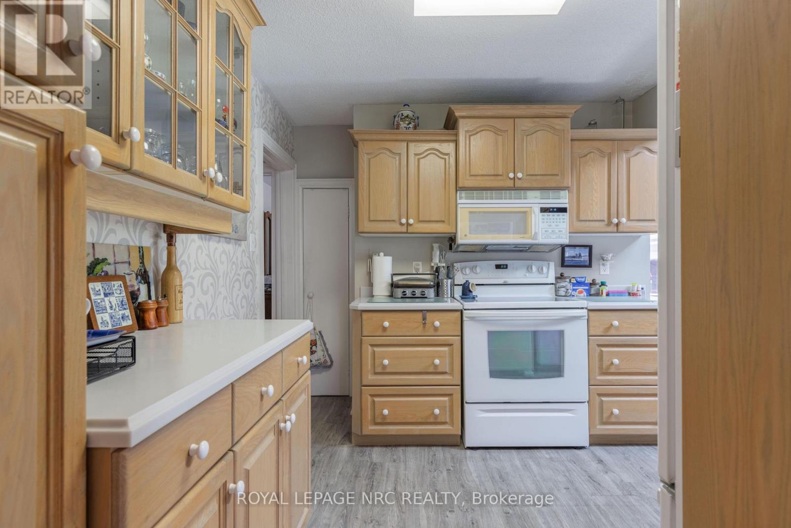 61 HIGHLAND AVENUE - Image 29