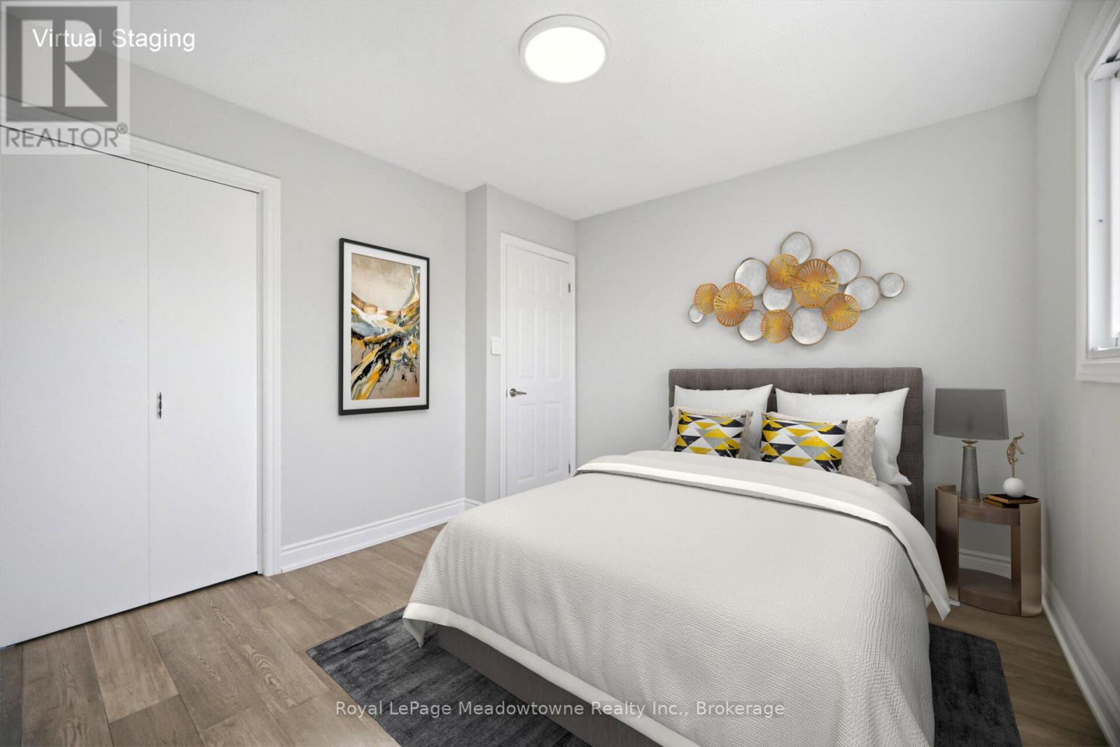 680 RAGLAN STREET - 22