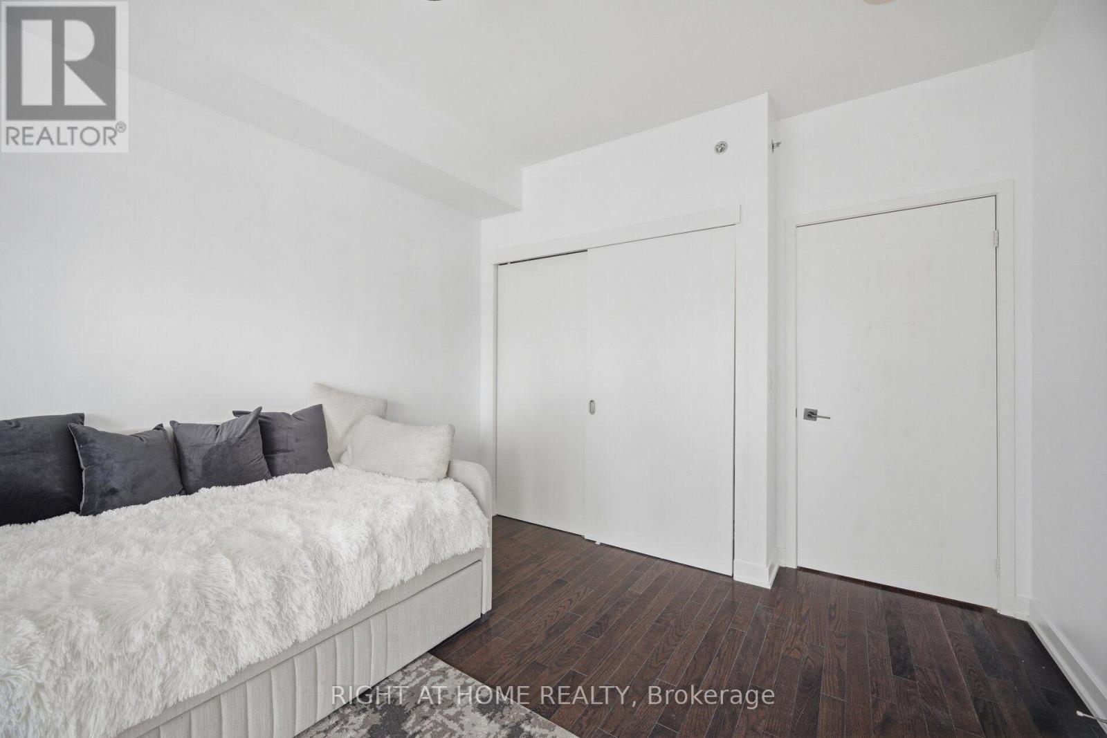 #LPH01 21 NELSON STREET - 37