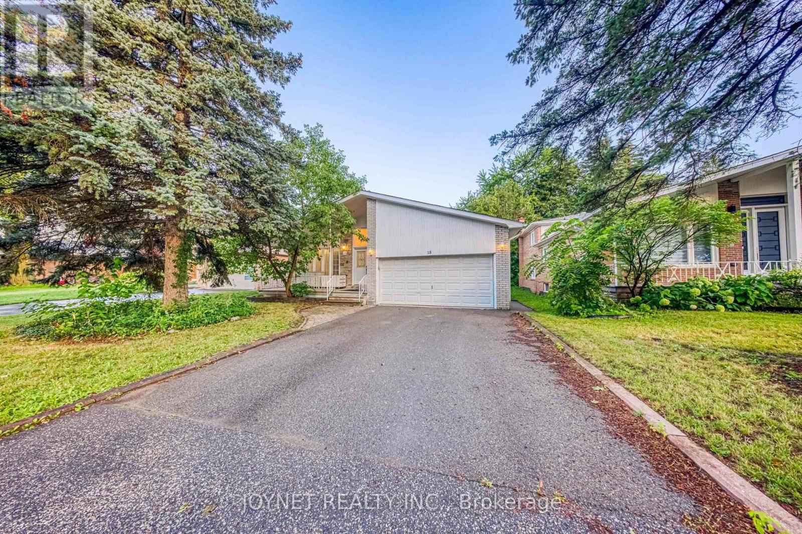 18 BRUCE FARM DRIVE - 2