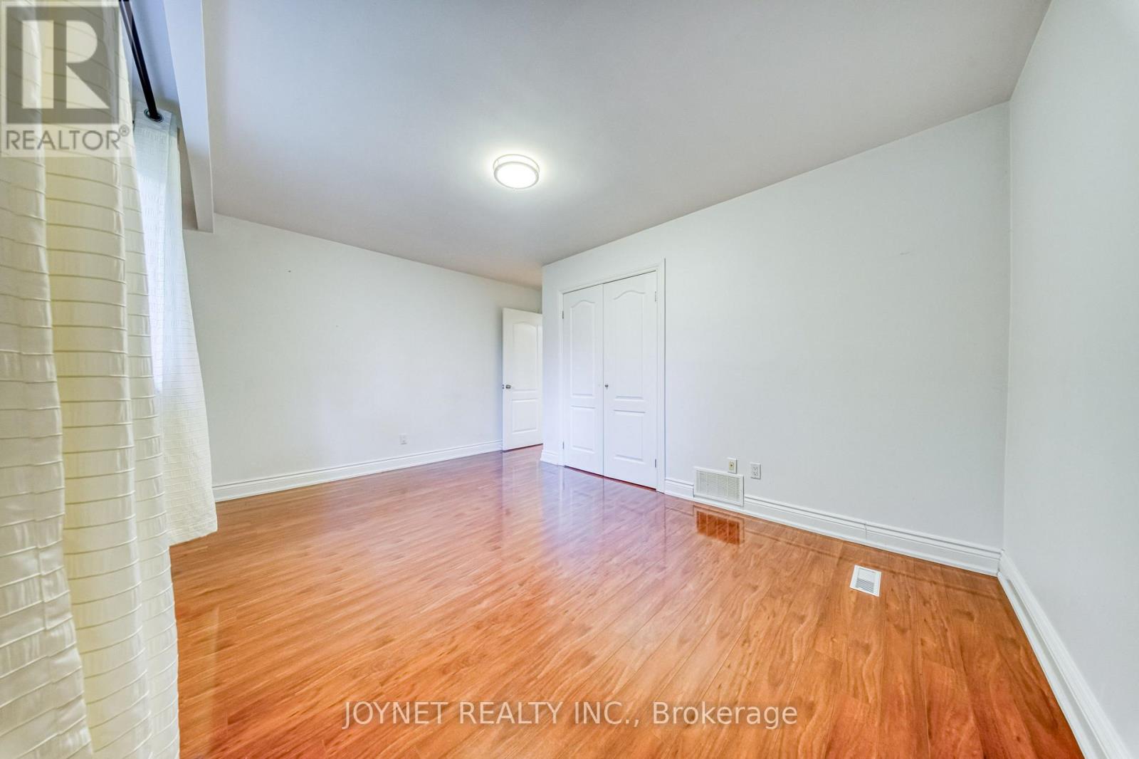 18 BRUCE FARM DRIVE - 27