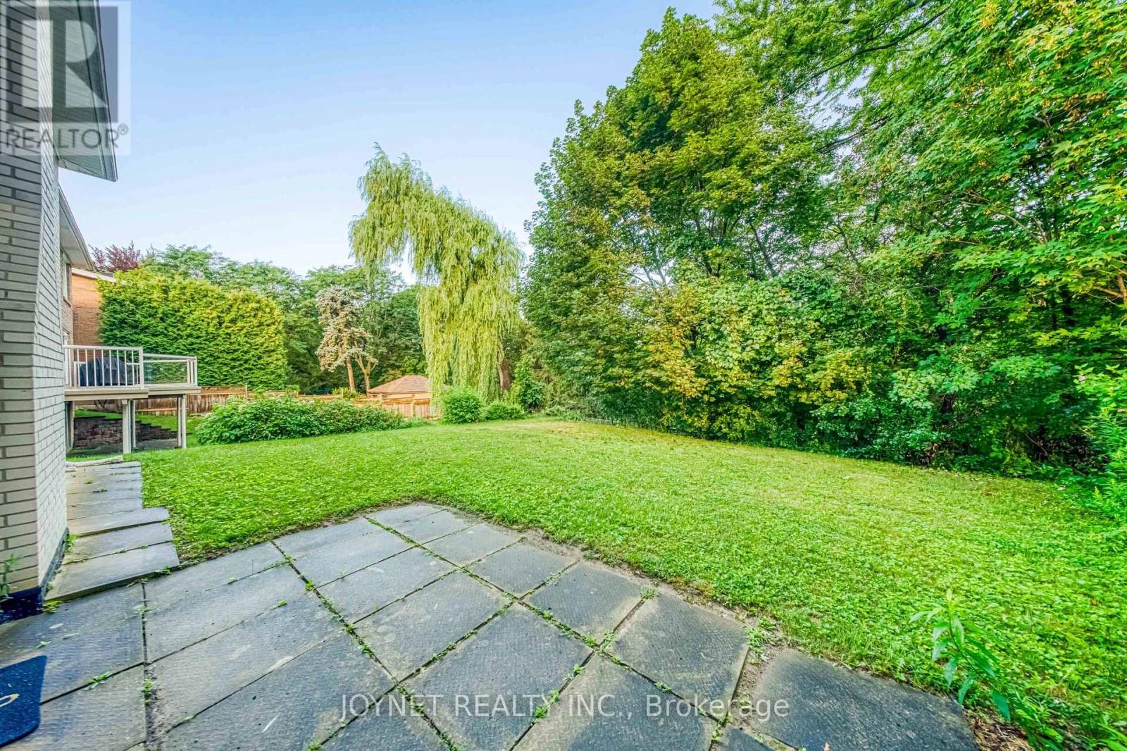 18 BRUCE FARM DRIVE - Image 35