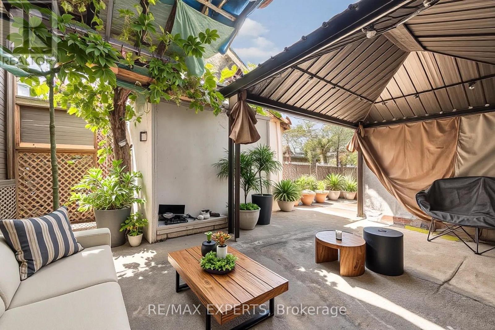 406 LAUDER AVENUE - 30