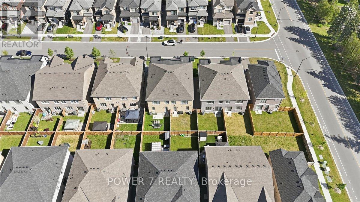 94 CONARTY CRESCENT - 32