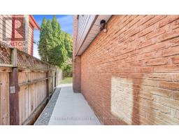 17 Chopin Court, Whitby, ON L1N6C5 Photo 13