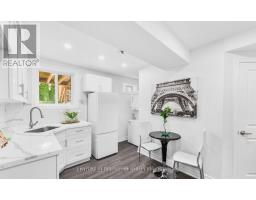 17 Chopin Court, Whitby, ON L1N6C5 Photo 7
