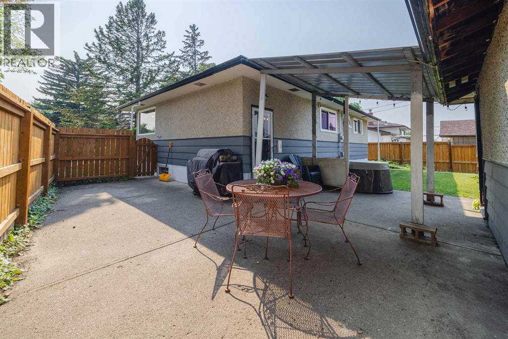 60 Fairview Crescent SE - 27