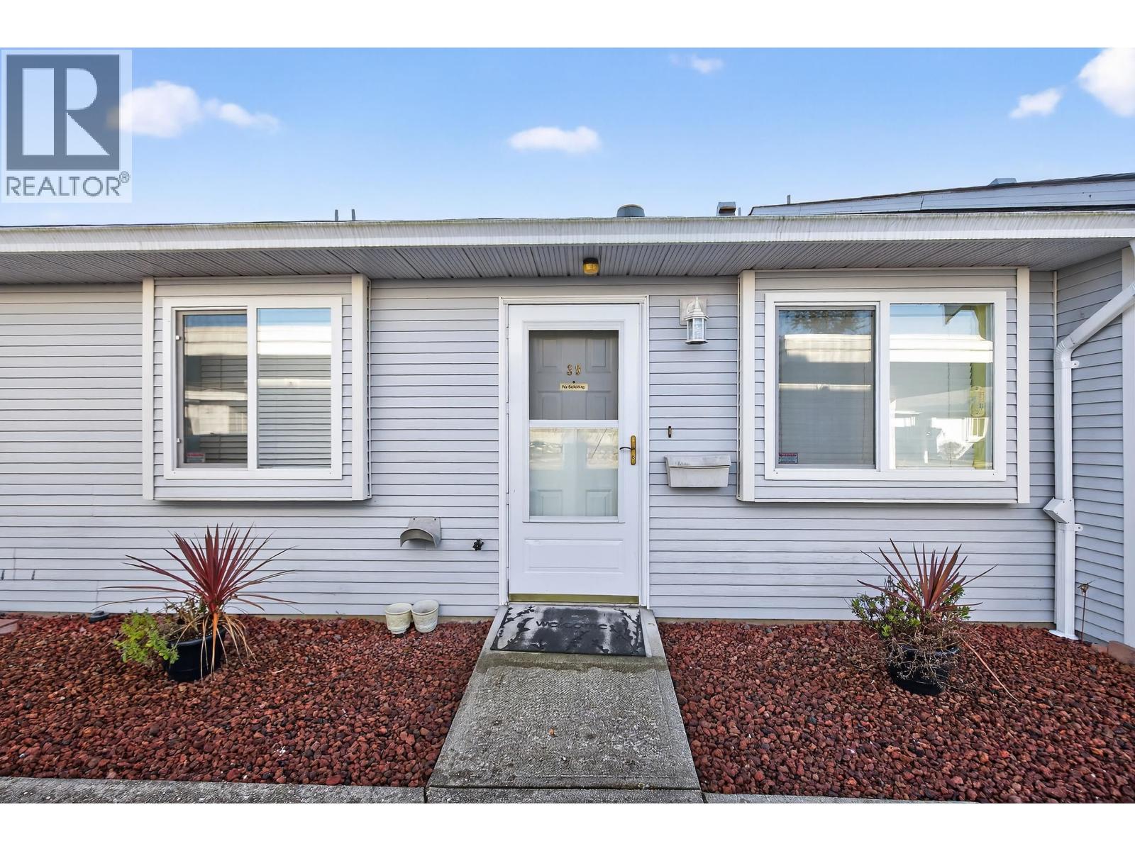 39 23580 DEWDNEY TRUNK ROAD, Maple Ridge