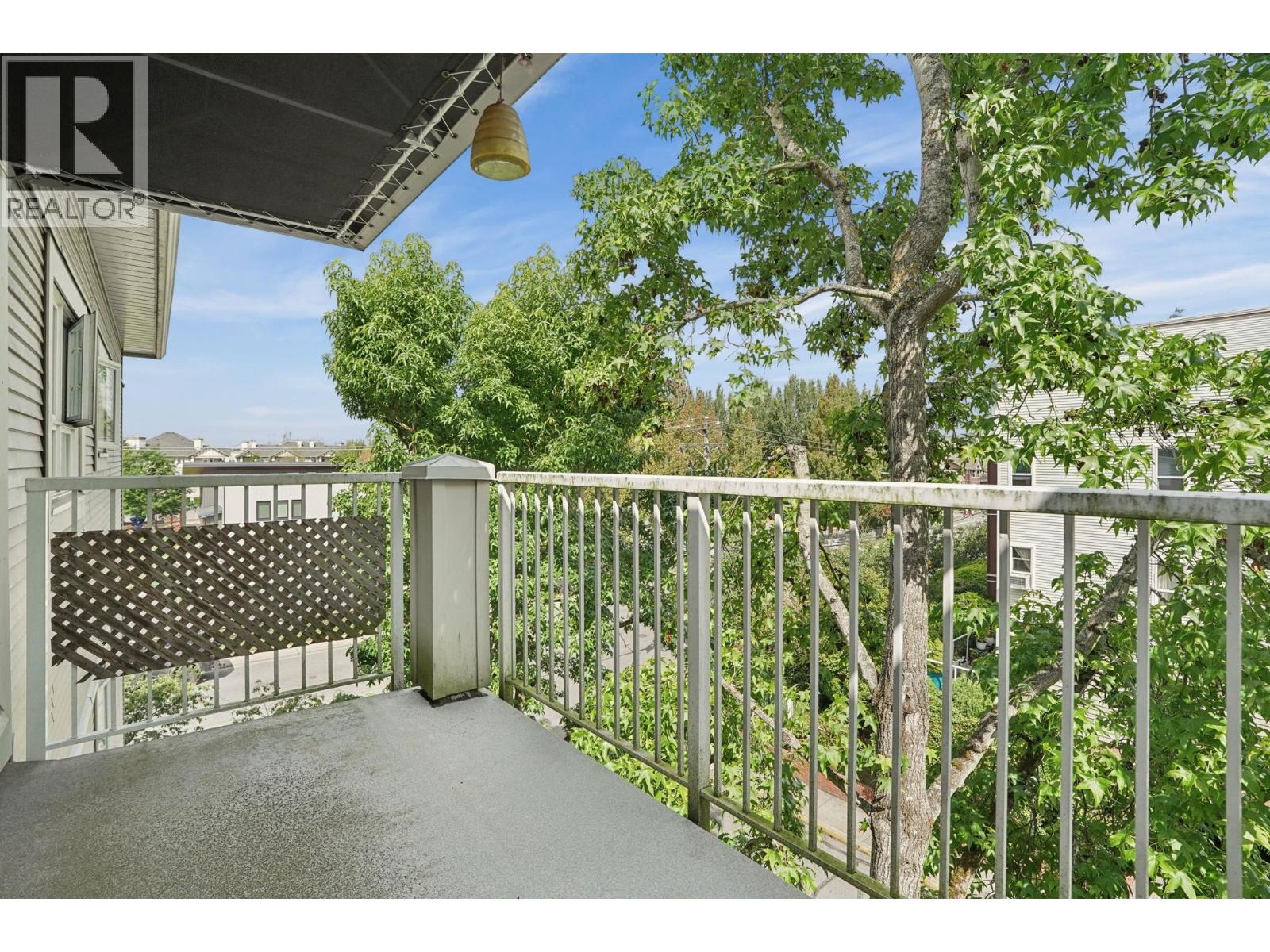 #308-4728 53 Street, Delta