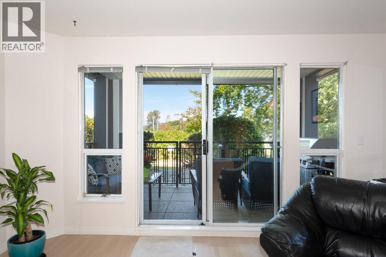 #112-4955 RIVER Road, Delta
