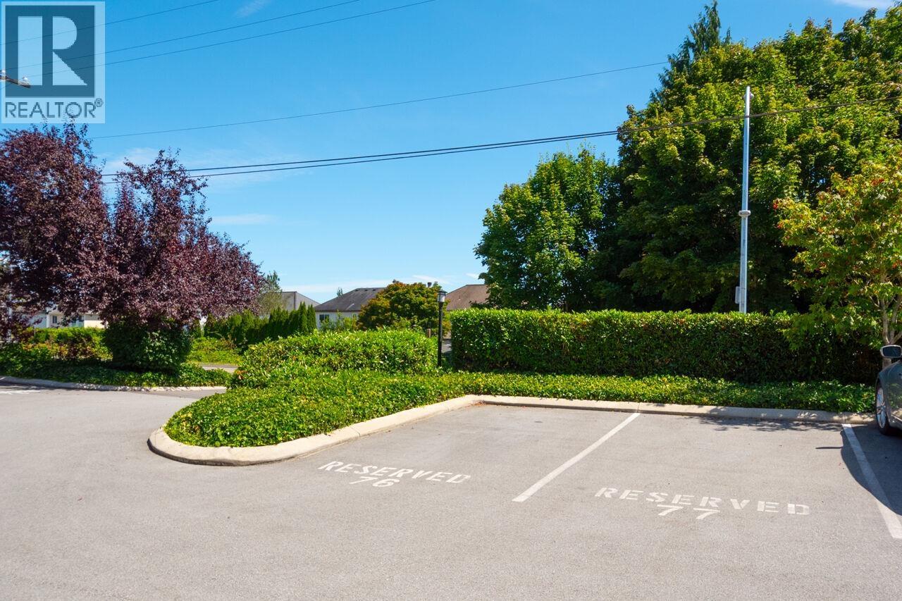 #112-4955 RIVER Road, Delta