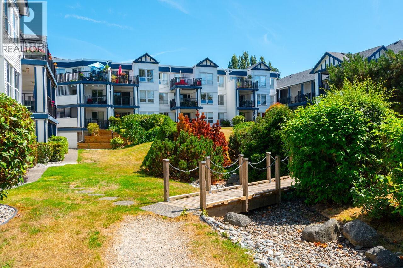#112-4955 RIVER Road, Delta