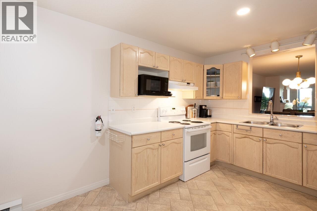 #112-4955 RIVER Road, Delta