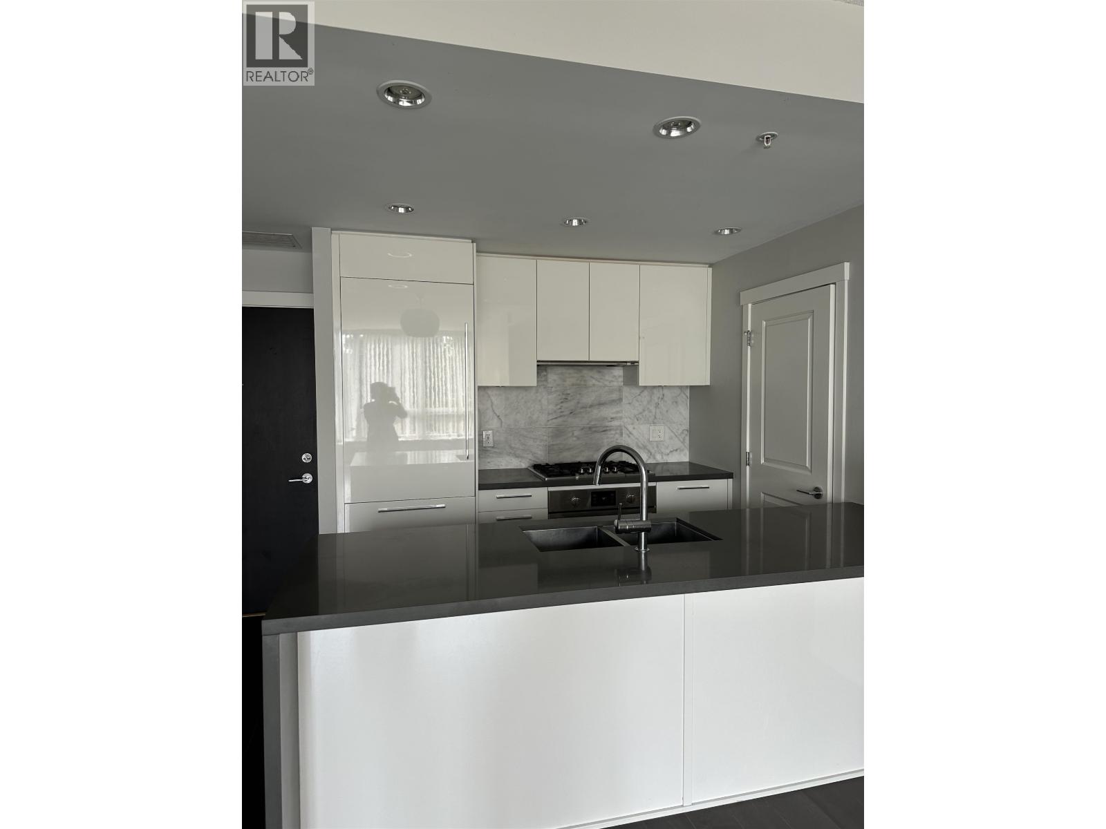 2 Bed, 2 Bath Apartment for Rent in Vancouver – 205 5638 BIRNEY AVENUE, Vancouver – MLS# R3152140 - Image 9