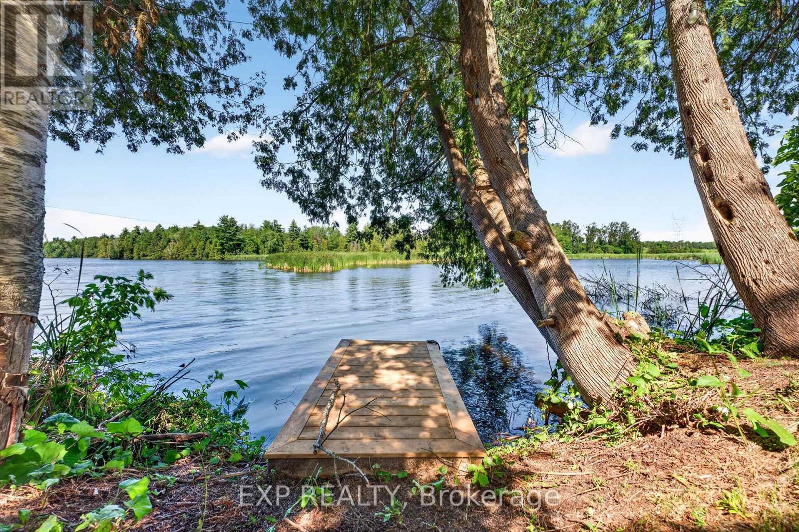 1 AIRD COURT - 43
