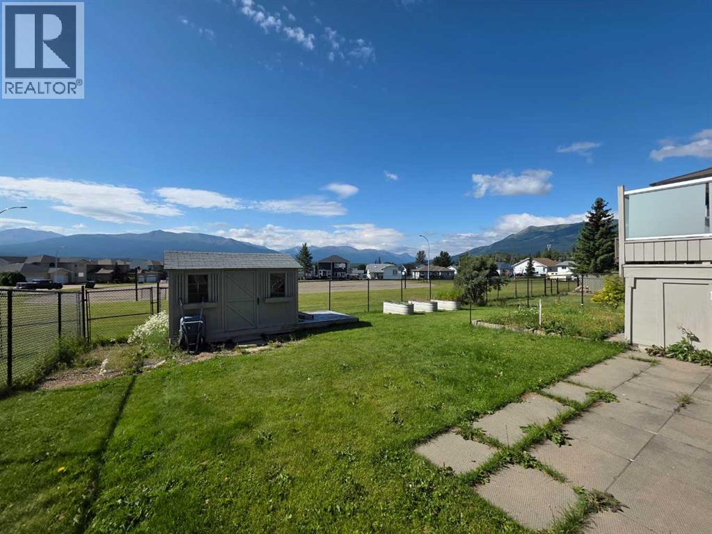 10913 Grande Avenue - 24